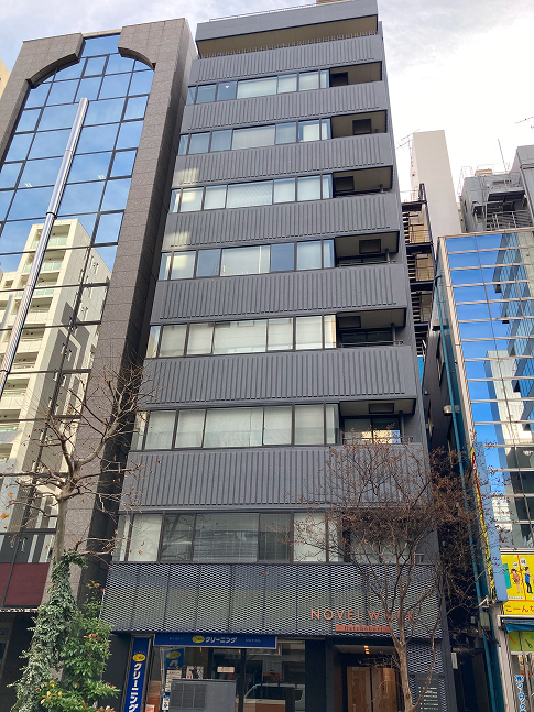 本社ビル外観